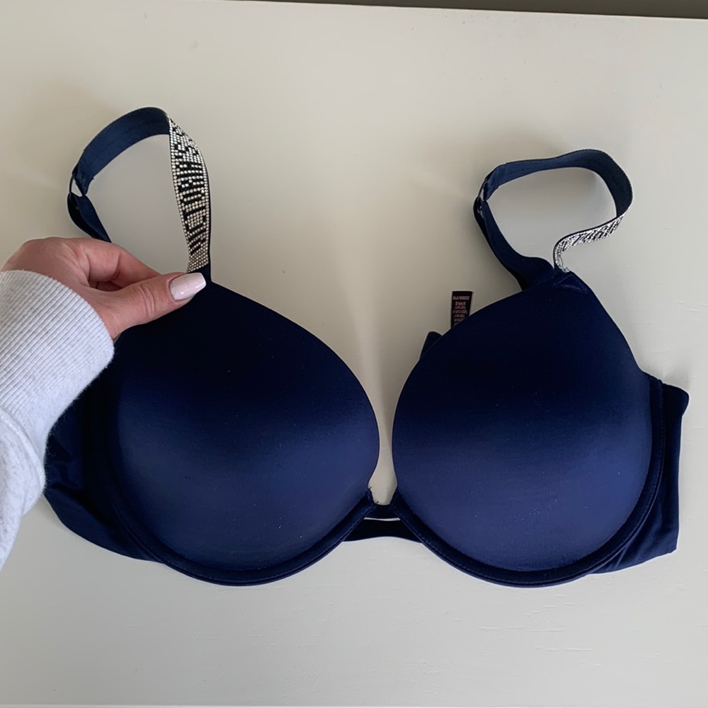 Very Sexy Navy Satin Push-up 32DDD Victoria’s Secret - Used Like New Condition